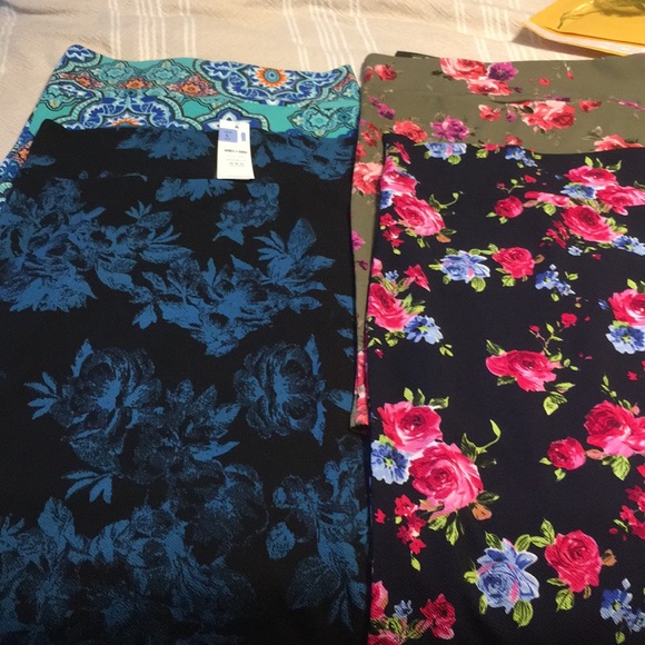 Agnes & Dora Dresses & Skirts - Agnes And Dora lot of 4 pencil skirts